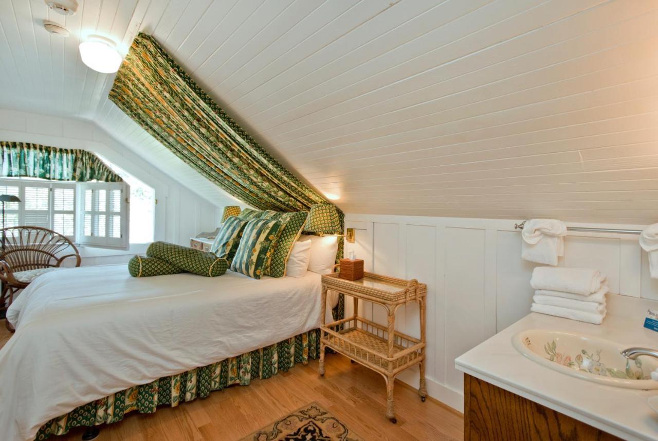 Sea View Inn - Carmel Екстериор снимка