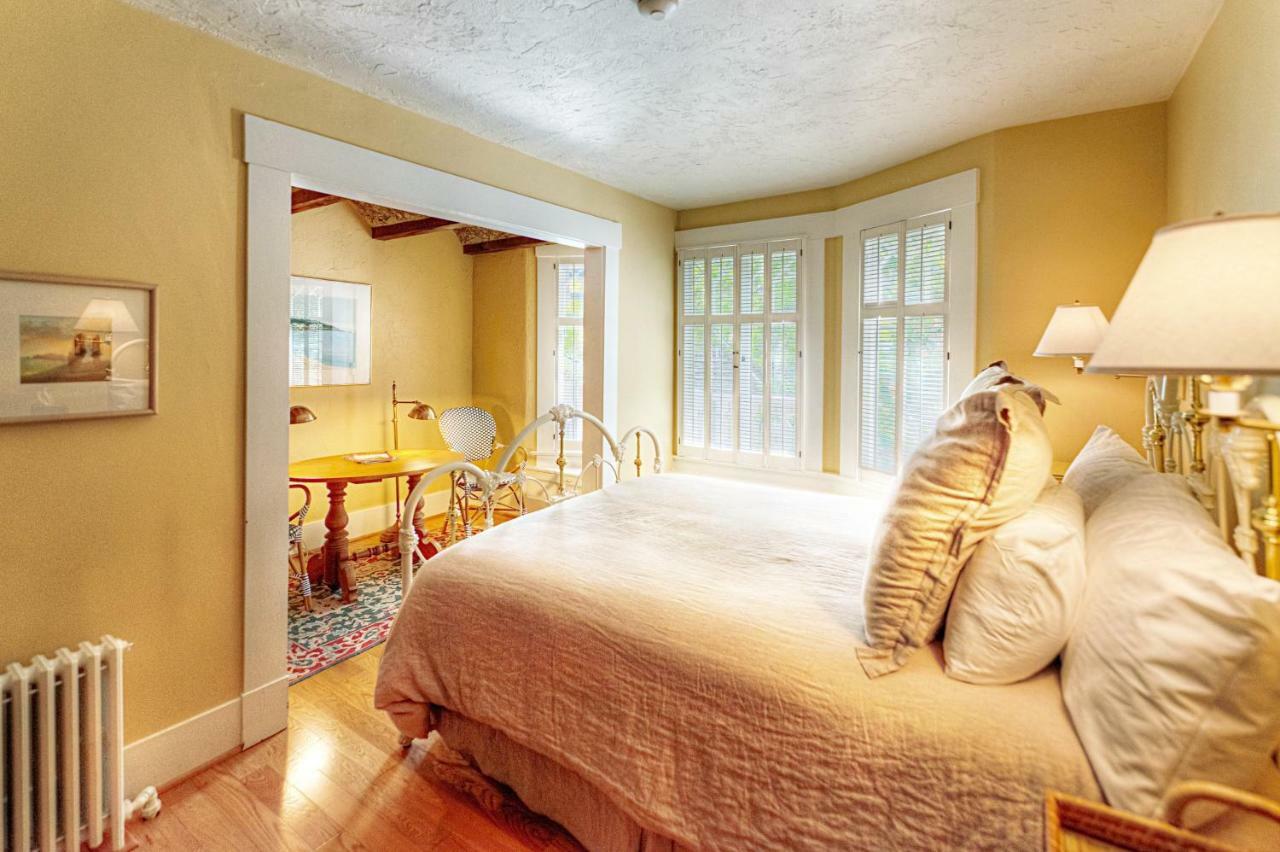 Sea View Inn - Carmel Екстериор снимка
